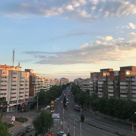 Hellen'S Ultracentral Apartament Buzău Exteriör bild